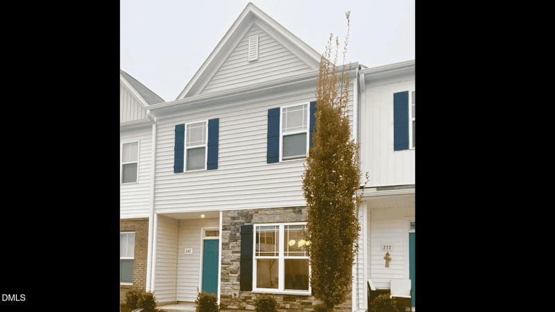 242 Liam St, Clayton, NC 27520