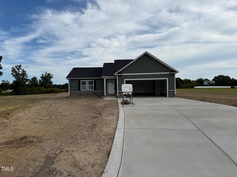 242 Maxwell Farm Ln, Selma, NC 27576