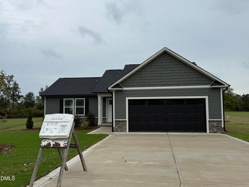 242 Maxwell Farm Ln, Selma, NC 27576