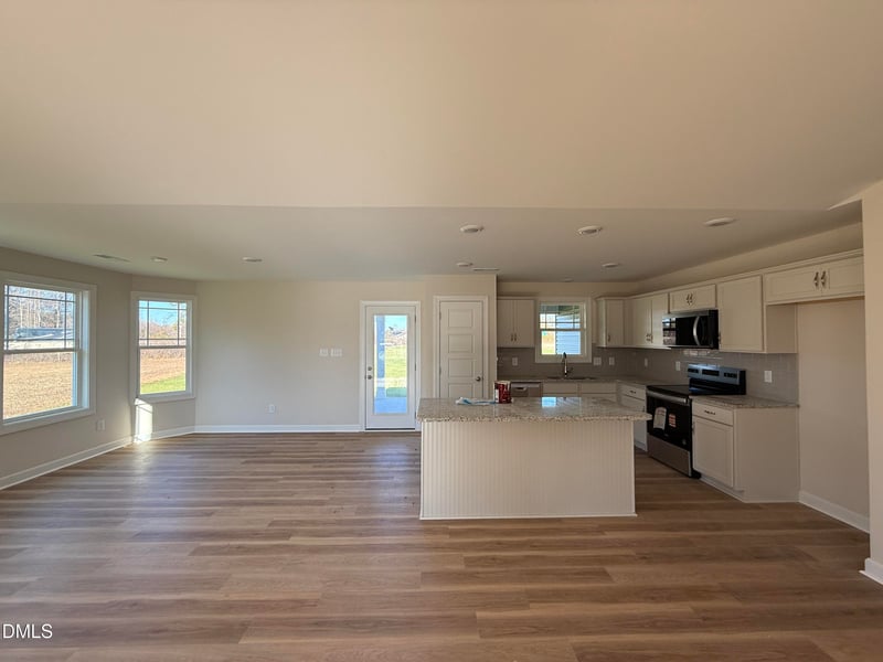 242 Maxwell Farm Ln, Selma, NC 27576