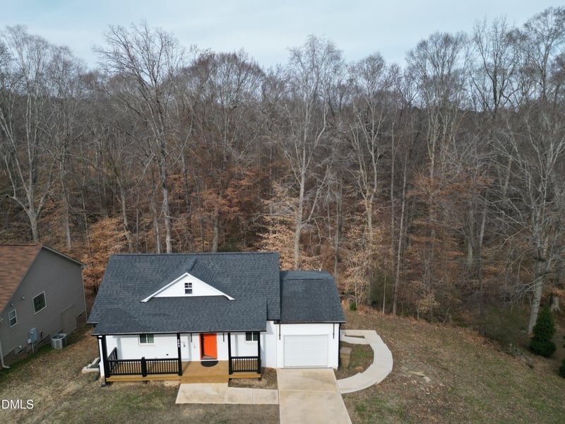 242 Oakdale Ave, Clayton, NC 27520