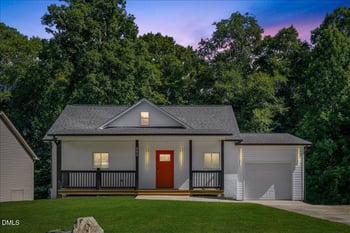 242 Oakdale Ave, Clayton, NC 27520