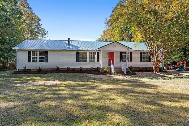 242 Round Fish Dr, Sanford, NC 27330