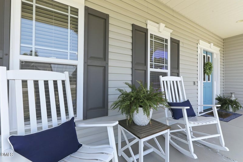 242 Summit Overlook Dr, Clayton, NC 27527