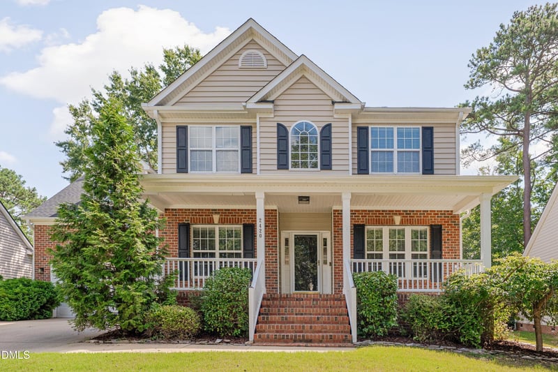 2420 Hidden Meadow Dr, Fuquay Varina, NC 27526