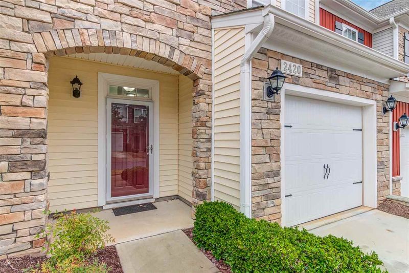 2420 Memory Ridge Dr, Raleigh, NC 27606