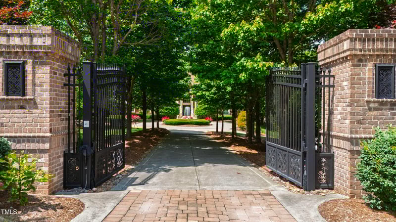 2421 Acanthus Dr, Wake Forest, NC 27587