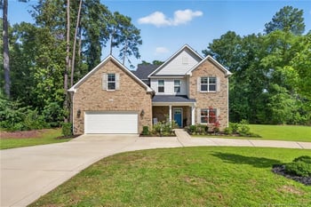 2421 Amigo Dr, Fayetteville, NC 28305