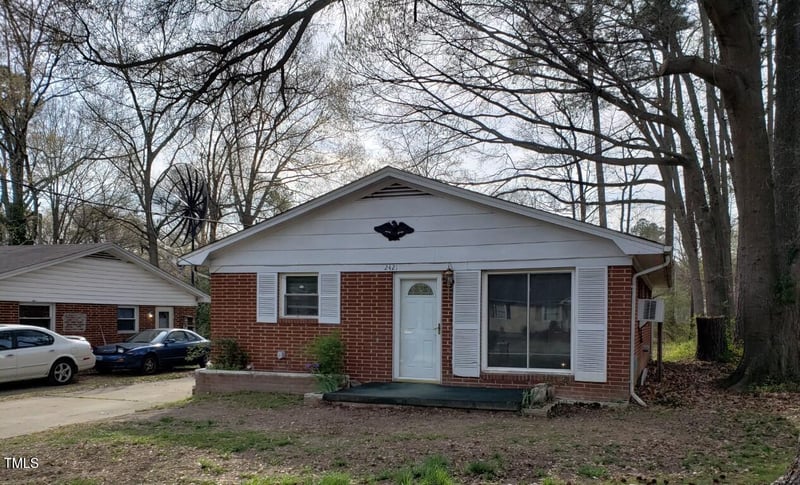2421 Dearborn Dr, Durham, NC 27704