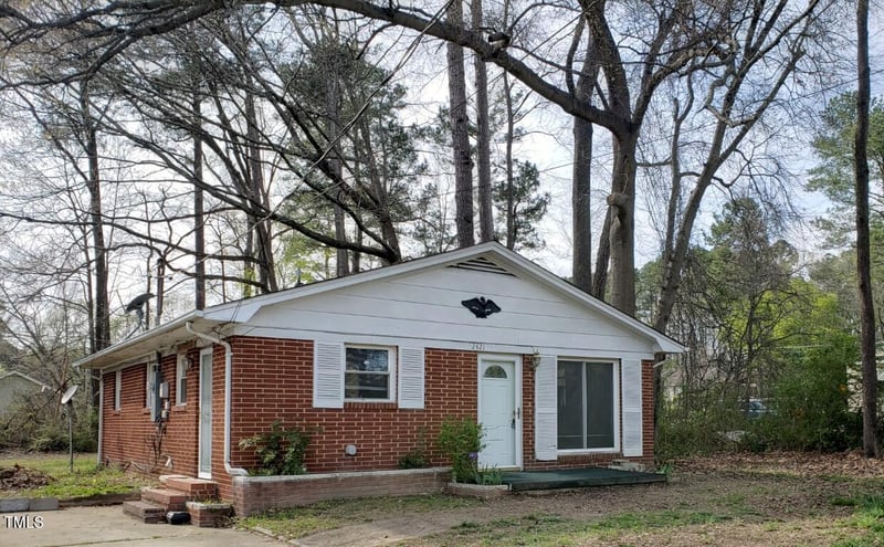 2421 Dearborn Dr, Durham, NC 27704