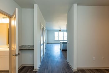 2421 Gathering Square Ct, Fuquay Varina, NC 27526