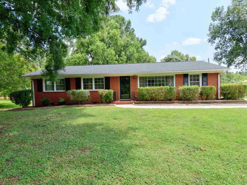 2421 Landis Dr, Durham, NC 27705