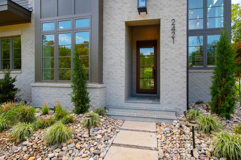 2421 Mayview Rd, Raleigh, NC 27607