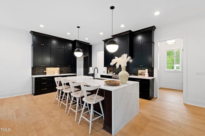 2421 Mayview Rd, Raleigh, NC 27607