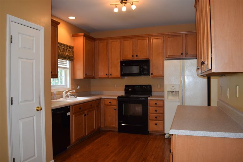 2421 Springfield Park Dr, Wake Forest, NC 27614