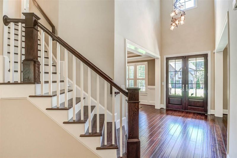 2421 Sterling Crest Dr, Wake Forest, NC 27587