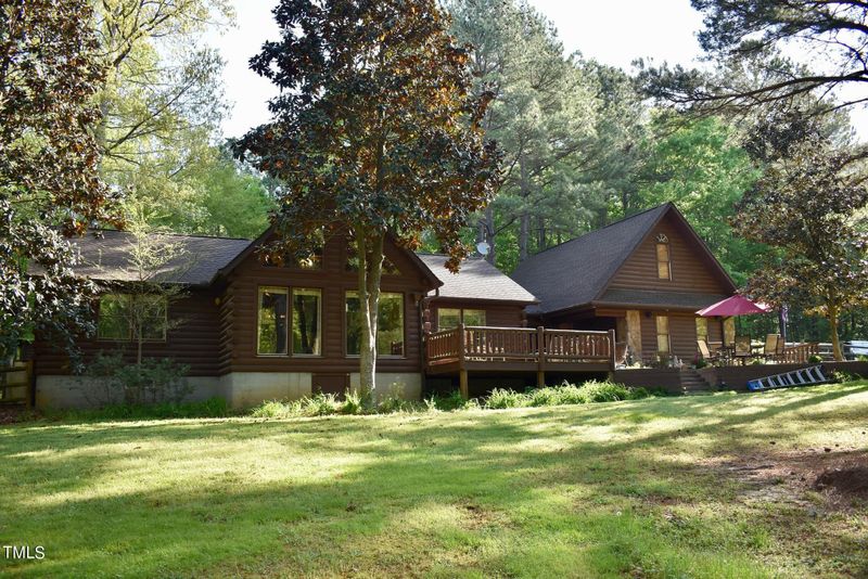 2421 Whispering Pines Dr, Clayton, NC 27520