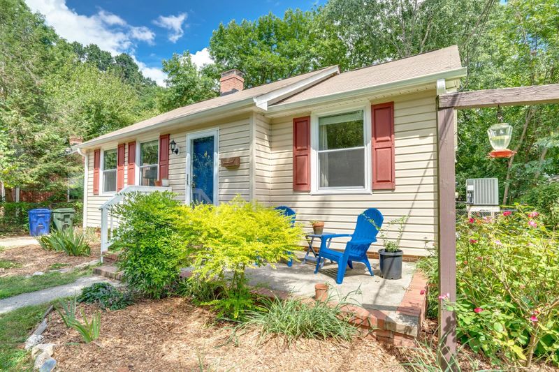 2422 Acadia St, Durham, NC 27704