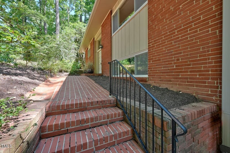 2422 Tryon Rd, Durham, NC 27705