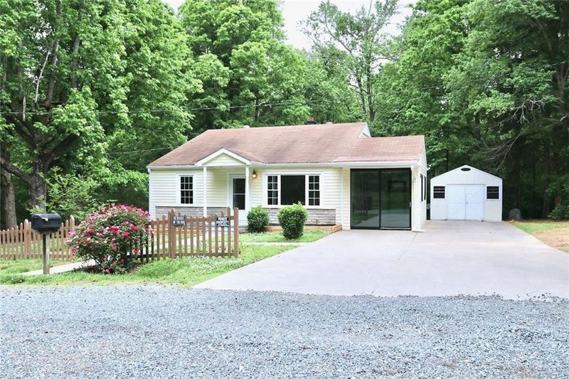 2422 Wilkins St, Burlington, NC 27217