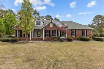 2423 Cypress Lakes Rd, Hope Mills, NC 28348