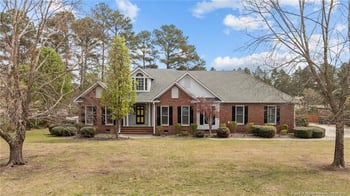 2423 Cypress Lakes Rd, Hope Mills, NC 28348