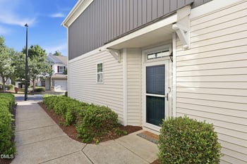 2423 Memory Ridge Dr, Raleigh, NC 27606