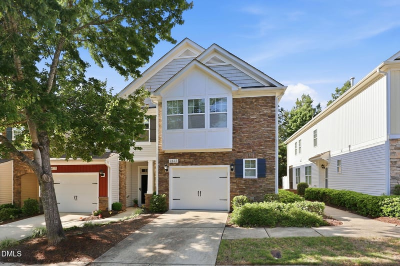 2423 Memory Ridge Dr, Raleigh, NC 27606
