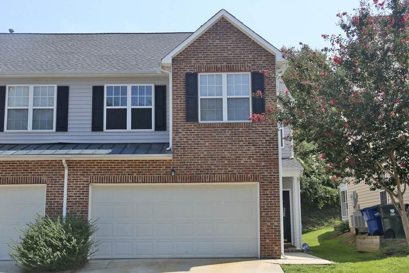 2424 Bay Harbor Dr, Raleigh, NC 27604