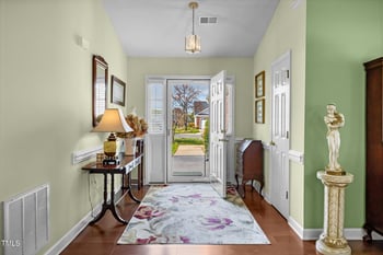 2424 Cambridge Rd, Burlington, NC 27215