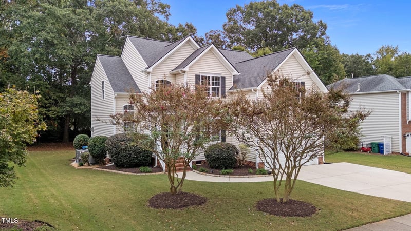 2424 Deermist Way, Fuquay Varina, NC 27526