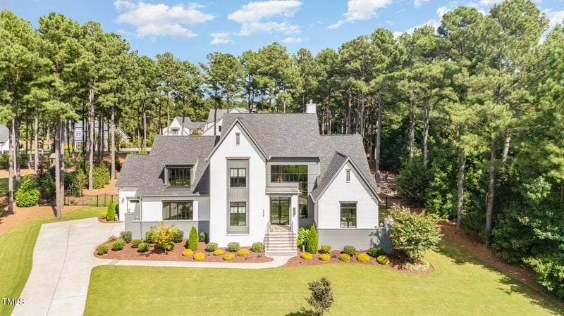 2424 Heartley Dr, Raleigh, NC 27614