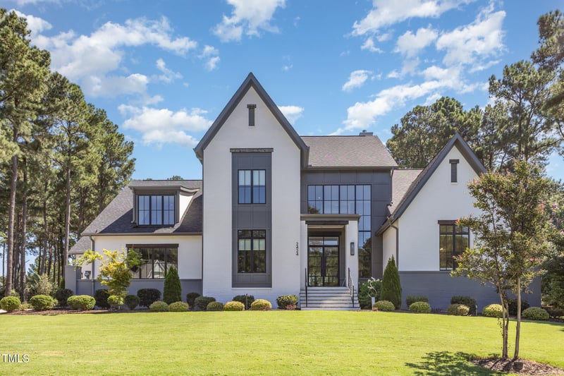2424 Heartley Dr, Raleigh, NC 27614