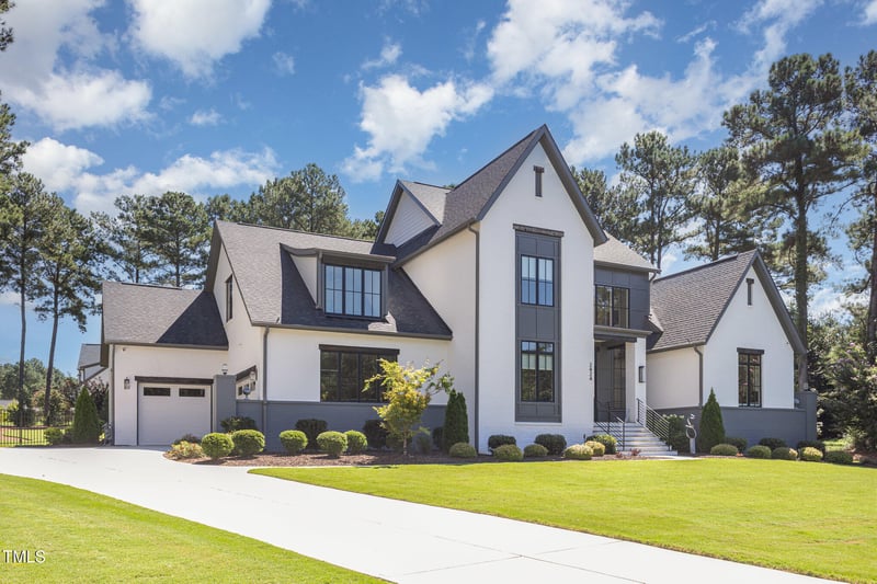 2424 Heartley Dr, Raleigh, NC 27614