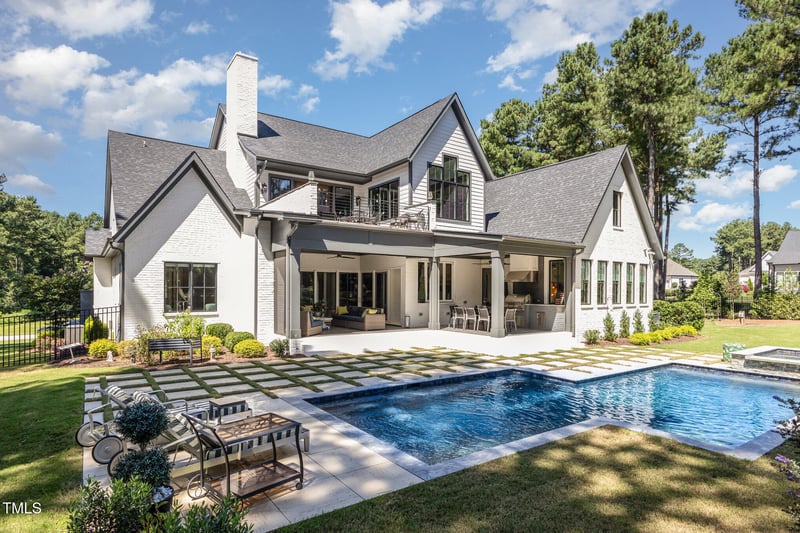 2424 Heartley Dr, Raleigh, NC 27614