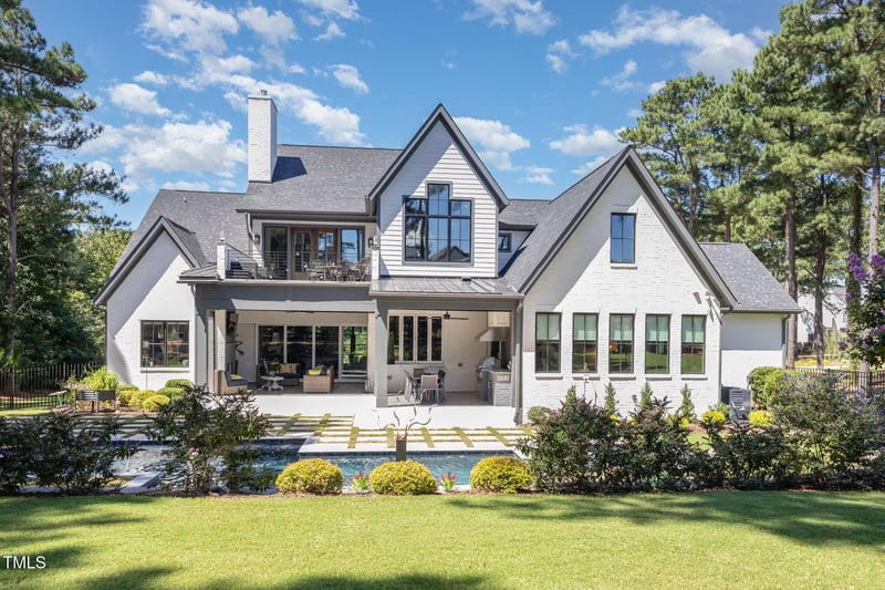 2424 Heartley Dr, Raleigh, NC 27614