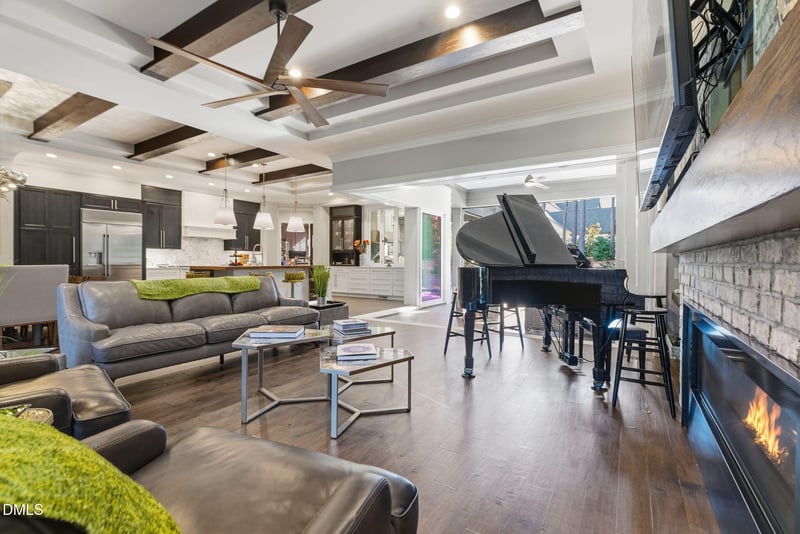 2424 Heartley Dr, Raleigh, NC 27615