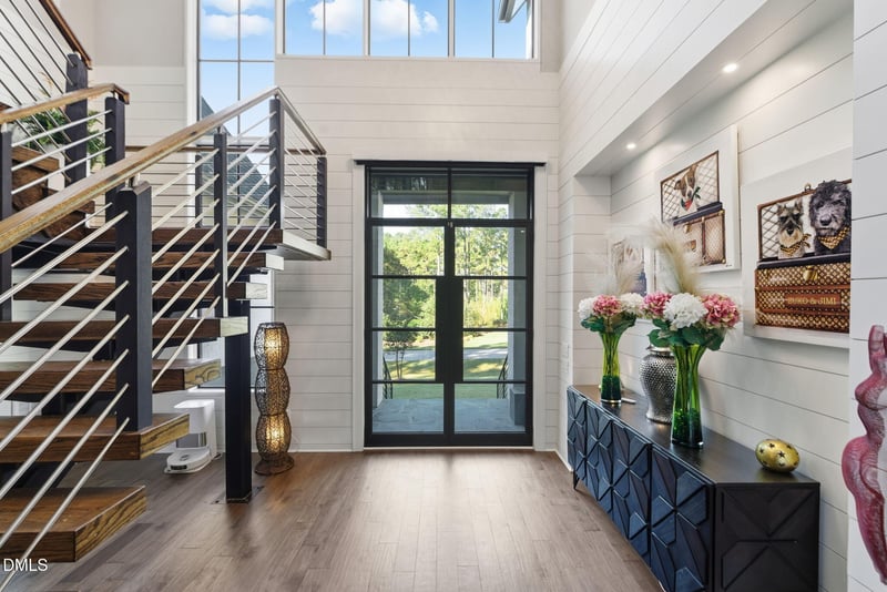 2424 Heartley Dr, Raleigh, NC 27615