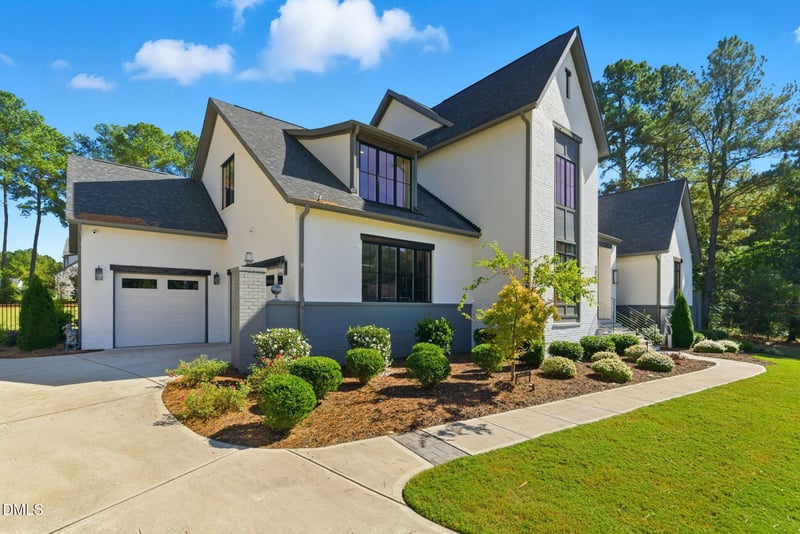 2424 Heartley Dr, Raleigh, NC 27615