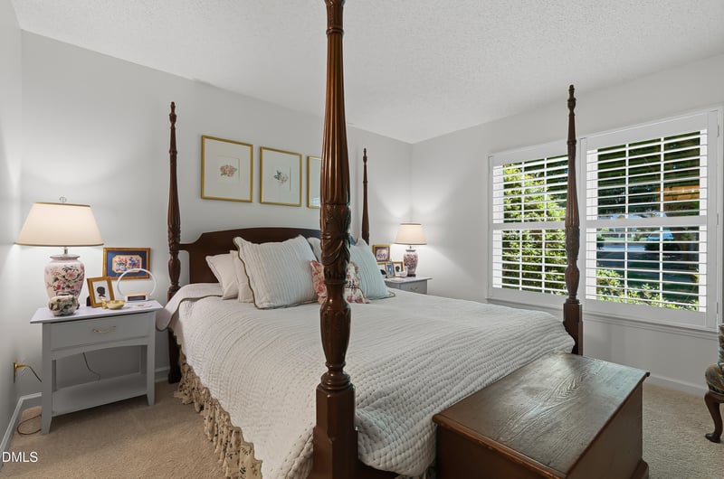 2424 Mapleton Ln, Raleigh, NC 27613