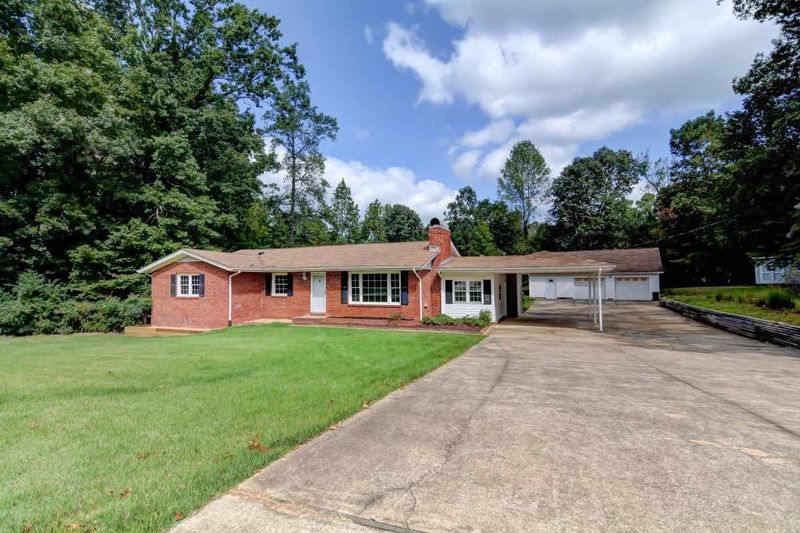 2424 Parkway Dr, Raleigh, NC 27603