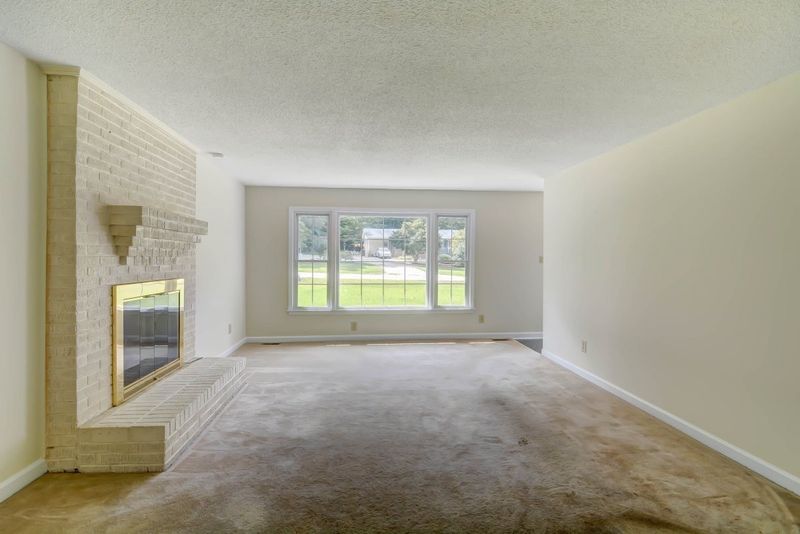 2424 Parkway Dr, Raleigh, NC 27603
