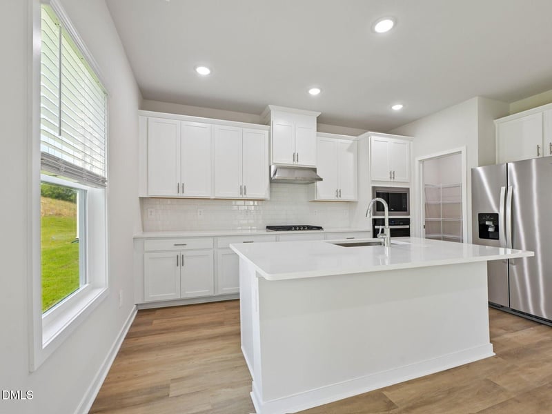 2424 Rosewood Bluff Dr, Zebulon, NC 27597