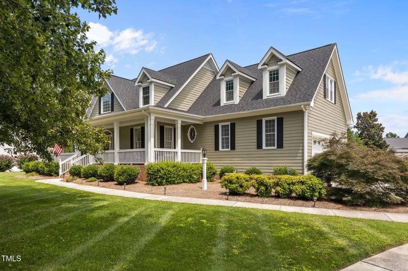 2424 Village Of Wakefield Dr, Zebulon, NC 27597