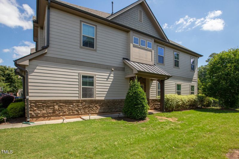 2425 Baslow Dr, Apex, NC 27539