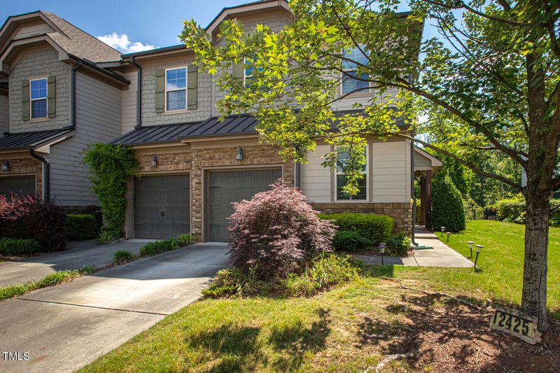 2425 Baslow Dr, Apex, NC 27539