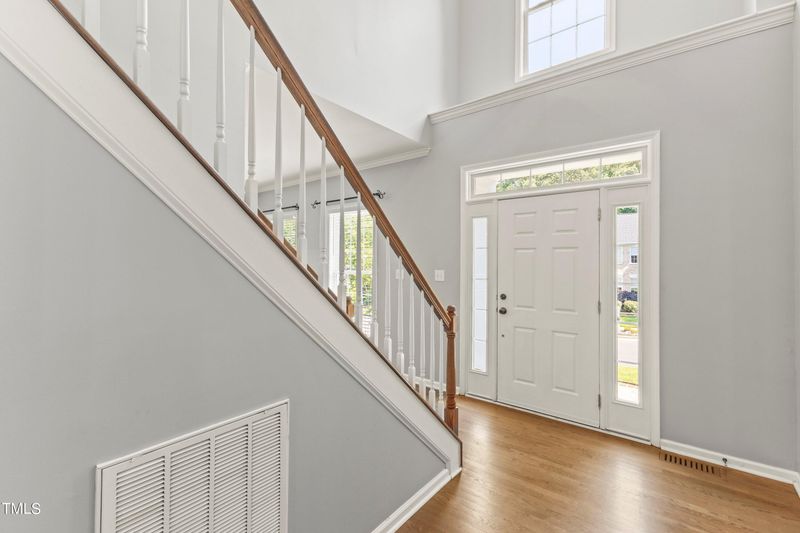 2425 Castleburg Dr, Apex, NC 27523