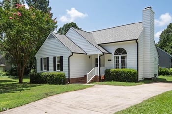 2425 Fields Of Broadlands Dr, Raleigh, NC 27604