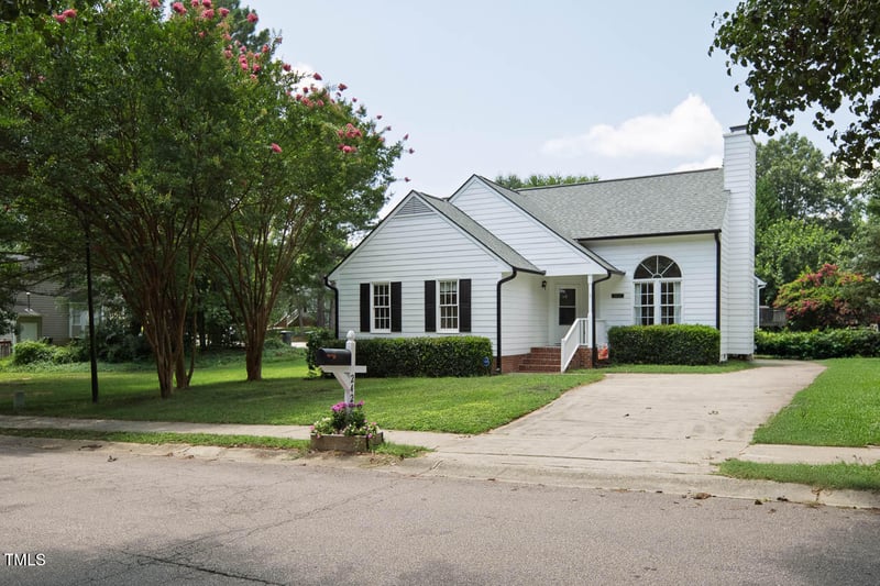 2425 Fields Of Broadlands Dr, Raleigh, NC 27604