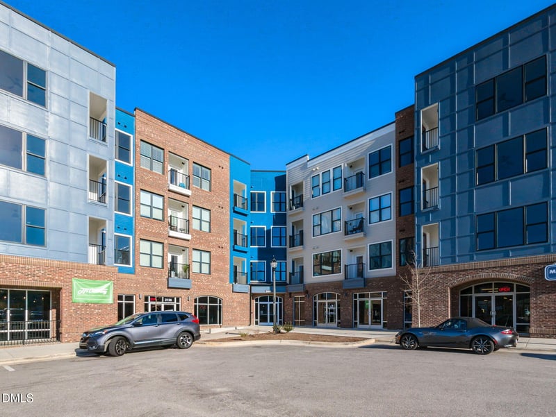 2425 Gathering Square Ct, Fuquay Varina, NC 27526